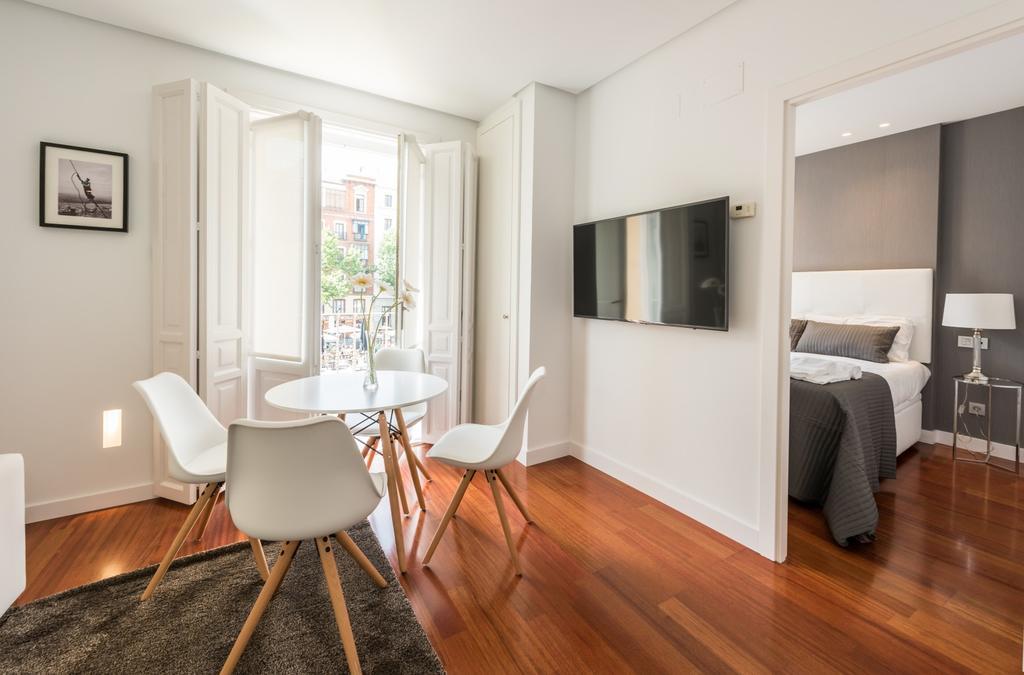 Santa Ana Plaza Leilighet Madrid Eksteriør bilde